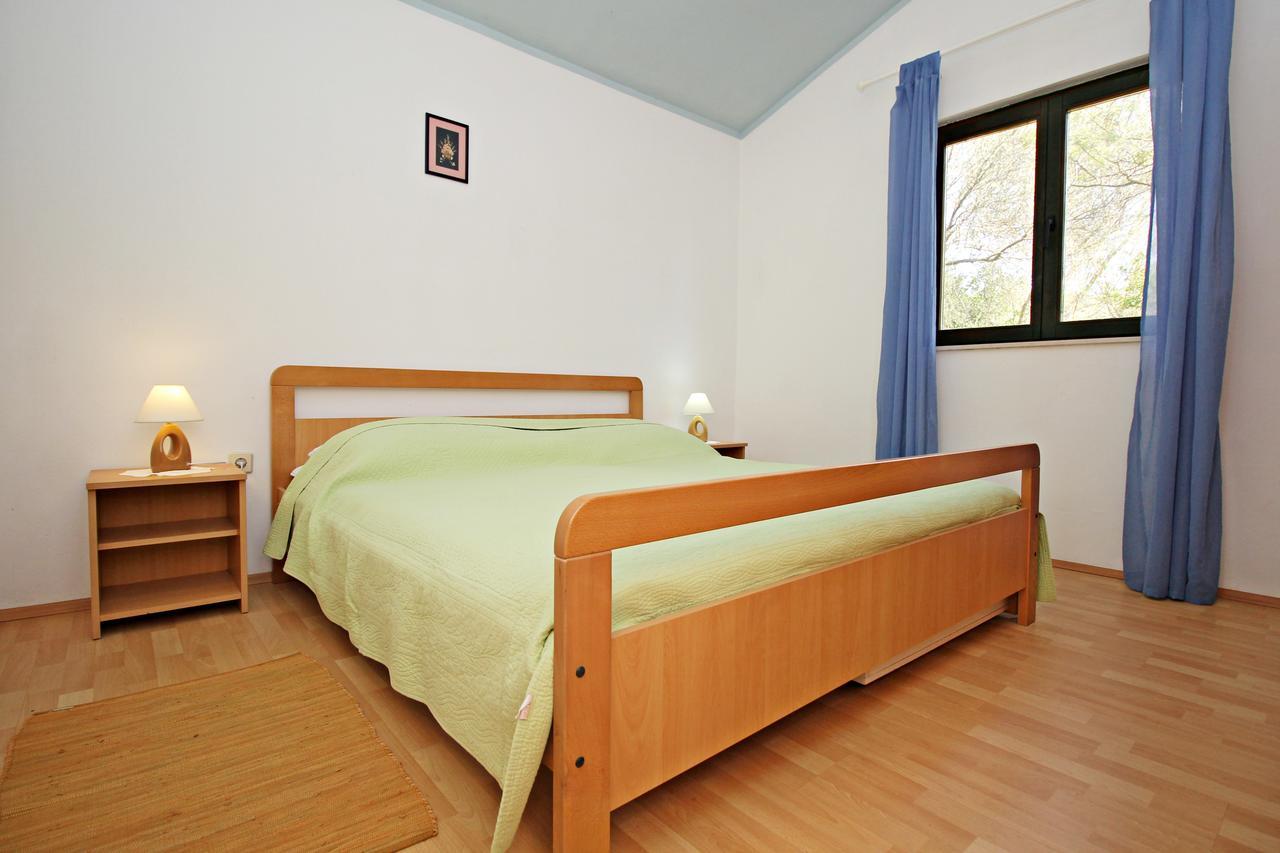 Guest House Beverin Сали Экстерьер фото